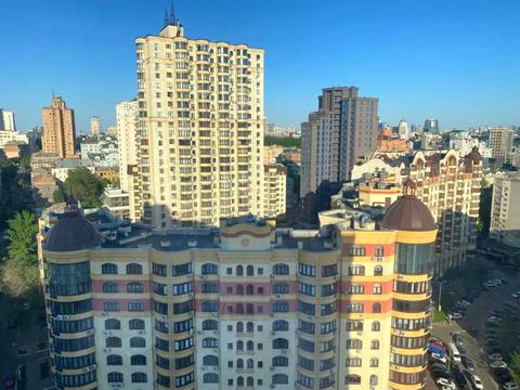 квартира за адресою Київ, В'ячеслава Чорновола вул., 20