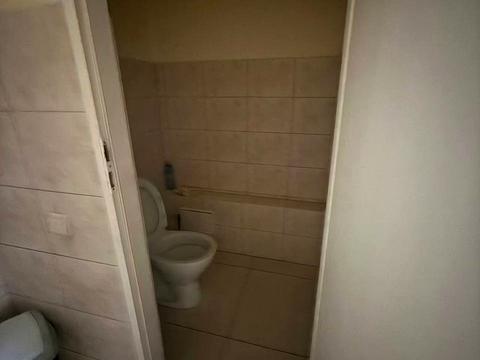 комерційна за адресою Дмитра Яворницького просп. (Карла Маркса), 3