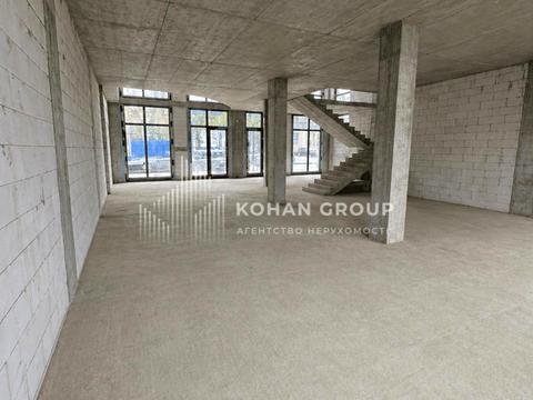 коммерческая по адресу Грушевського ул., 32