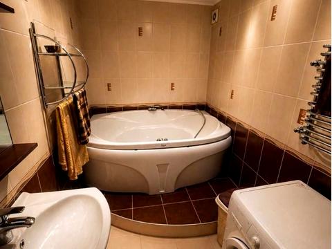 квартира за адресою Драгоманова вул., 1-Б
