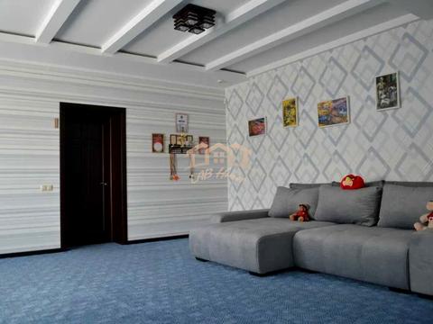 будинок за адресою Космонавтів