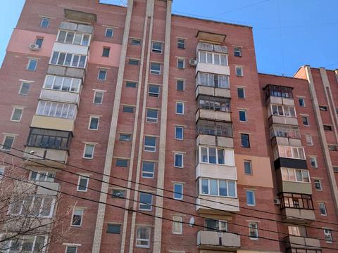 квартира за адресою Андрія Мельника вул., 4