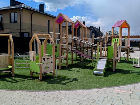 будинок за адресою Ділова вул. (Димитрова), 2