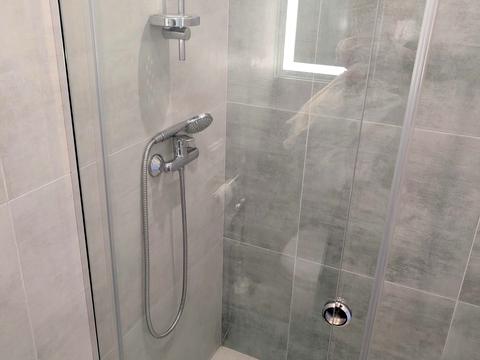 будинок за адресою Ділова вул. (Димитрова), 2