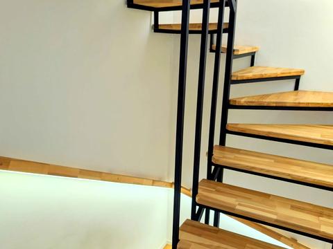 будинок за адресою Ділова вул. (Димитрова), 2