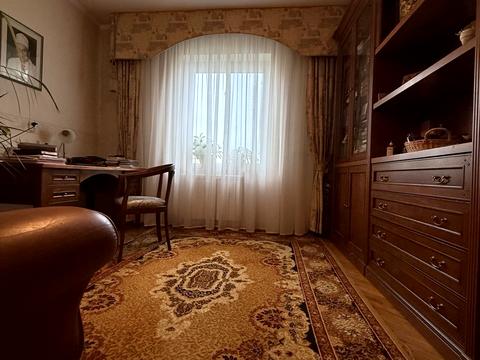 квартира за адресою Ореста Васкула вул., 8