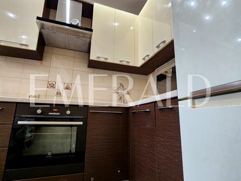 квартира за адресою Регенераторна вул., 4к2