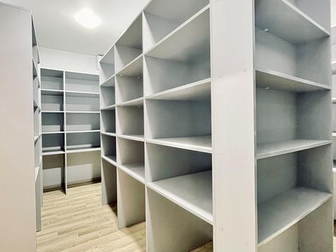 комерційна за адресою Єдності вул., 5
