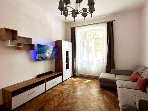 квартира по адресу Ярослава Мудрого ул., 3