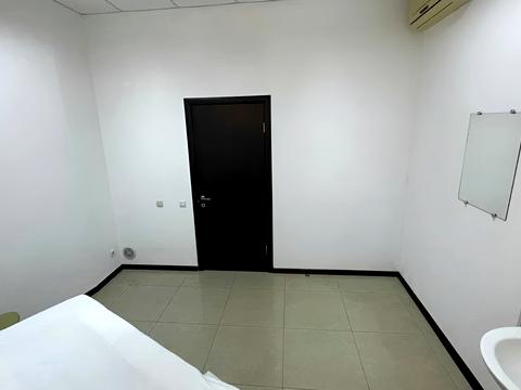 комерційна за адресою Набережна Перемоги вул., 10-К