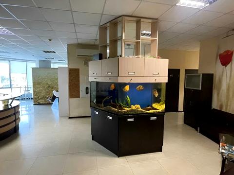 комерційна за адресою Набережна Перемоги вул., 10-К