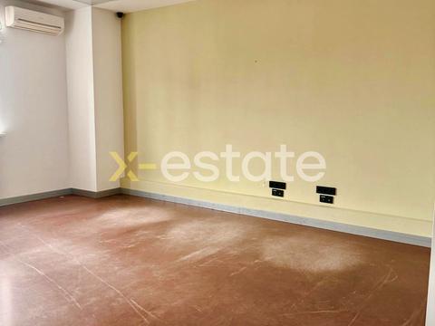 коммерческая по адресу Отакара Яроша пер., 12а