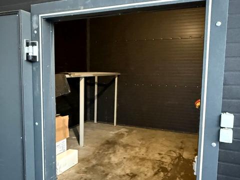 комерційна за адресою Центральна вул., 10