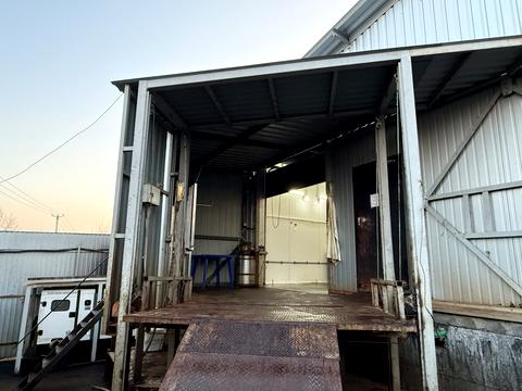 комерційна за адресою Центральна вул., 10