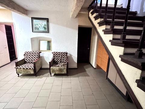 комерційна за адресою Сергія Єфремова вул. (Ворошилова), 3