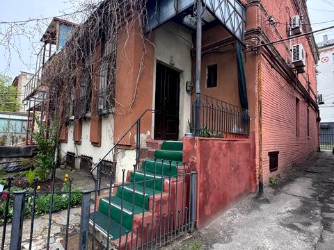 комерційна за адресою Сергія Єфремова вул. (Ворошилова), 3