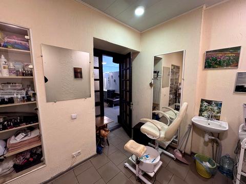 комерційна за адресою Сергія Єфремова вул. (Ворошилова), 3