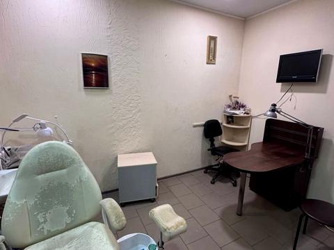 комерційна за адресою Сергія Єфремова вул. (Ворошилова), 3