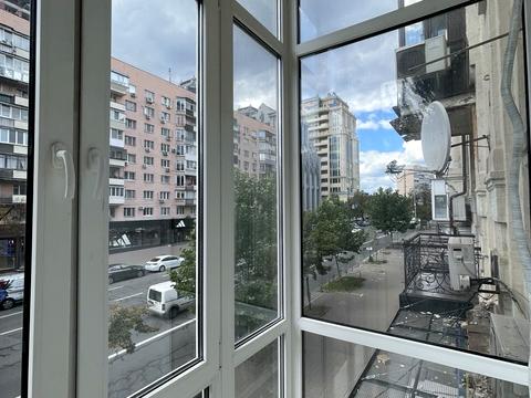 квартира за адресою Велика Васильківська вул. (Червоноармійська), 81