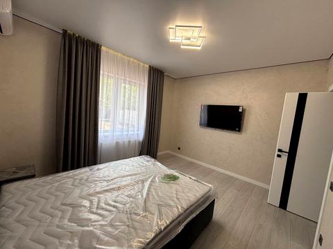 дом по адресу Київська