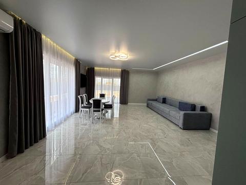 дом по адресу Київська