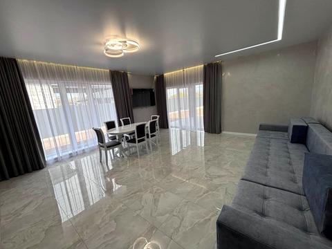 дом по адресу Київська