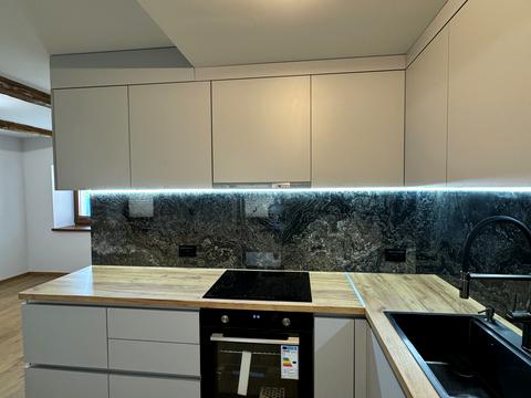 будинок за адресою с. Уїздці, Незалежності