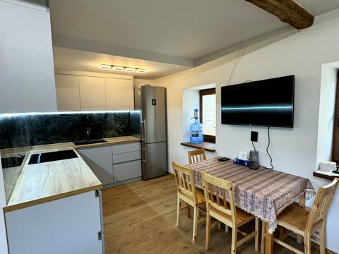 будинок за адресою с. Уїздці, Незалежності