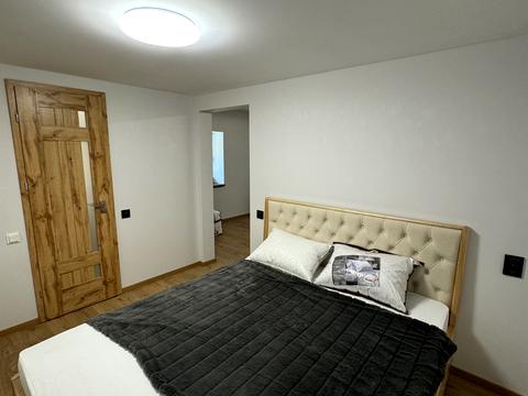 будинок за адресою с. Уїздці, Незалежності