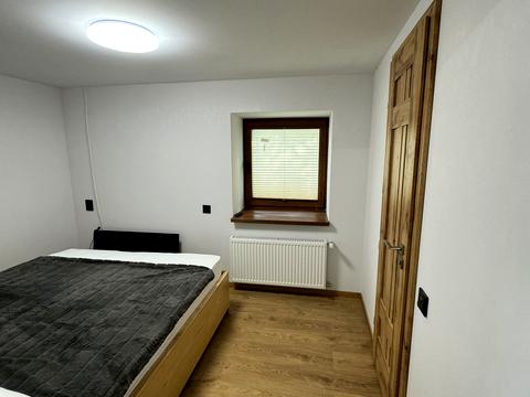 будинок за адресою с. Уїздці, Незалежності