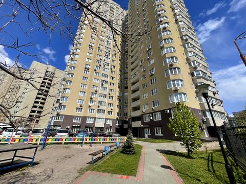 квартира за адресою Героїв полку "Азов" вул. (Маршала Малиновського), 4-В