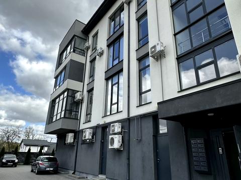 квартира за адресою В'ячеслава Чорновола вул., 98а