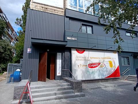 комерційна за адресою Полярна вул., 15