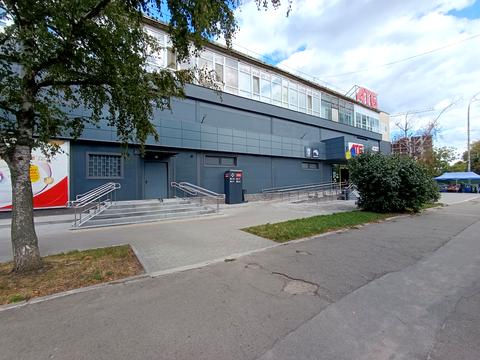 комерційна за адресою Полярна вул., 15