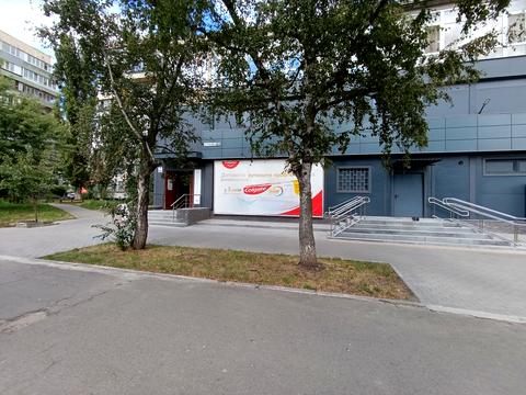 комерційна за адресою Полярна вул., 15