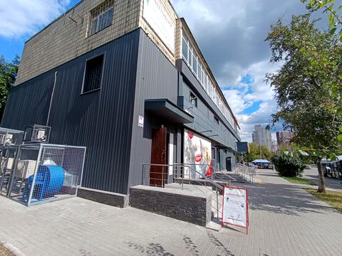 комерційна за адресою Полярна вул., 15