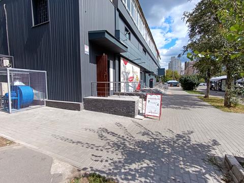 комерційна за адресою Полярна вул., 15