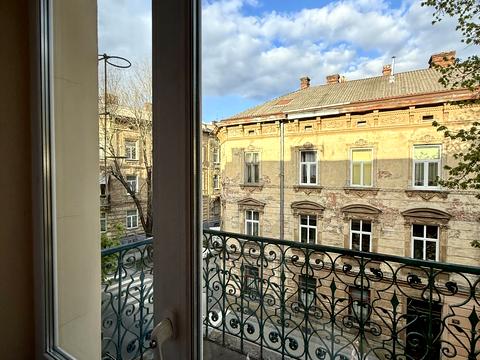 квартира за адресою Патріарха Димитрія Яреми вул. (Антона Чехова), 30