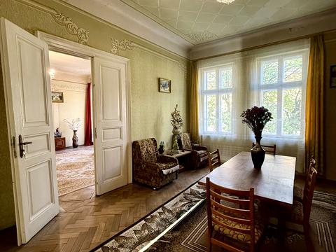 квартира за адресою Патріарха Димитрія Яреми вул. (Антона Чехова), 30