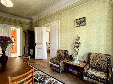 квартира за адресою Патріарха Димитрія Яреми вул. (Антона Чехова), 30