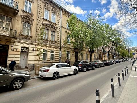 квартира за адресою Патріарха Димитрія Яреми вул. (Антона Чехова), 30