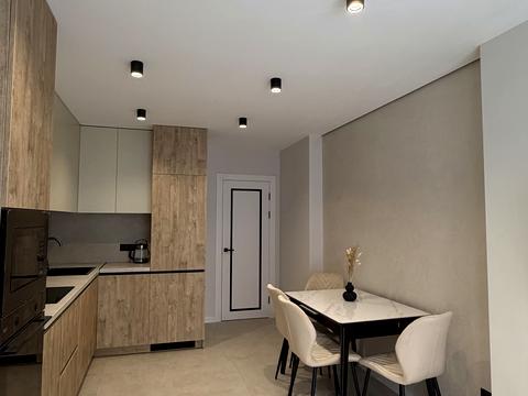 квартира за адресою Романа Левицького вул., 4