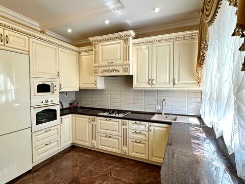 будинок за адресою Івасюка