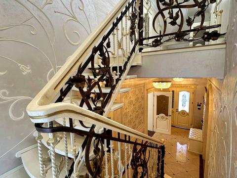 будинок за адресою Івасюка