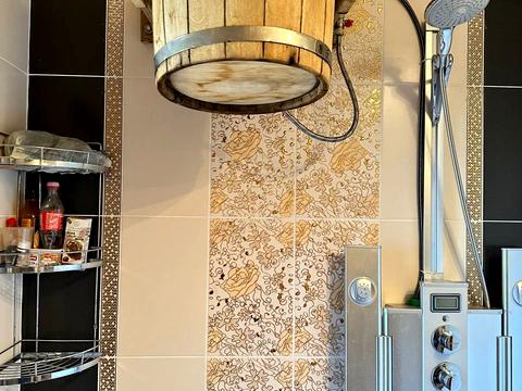 будинок за адресою Івасюка