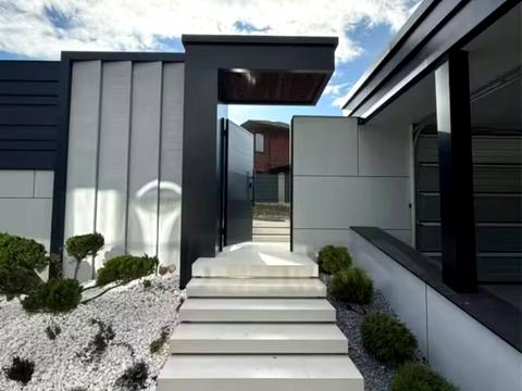 будинок за адресою Квітнева вул.