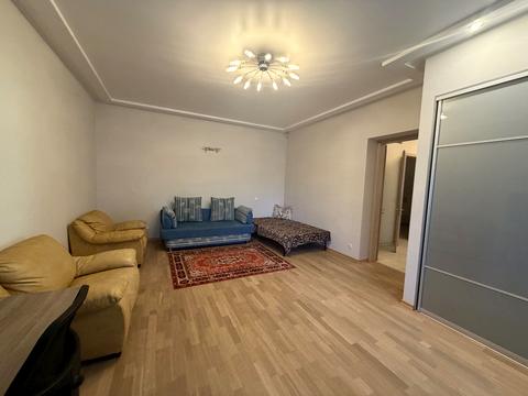 квартира за адресою Чернишевська вул., 30