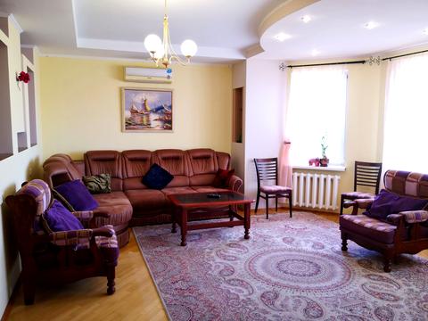квартира за адресою Микільсько-Слобідська вул., 2-Б