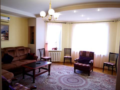 квартира за адресою Микільсько-Слобідська вул., 2-Б