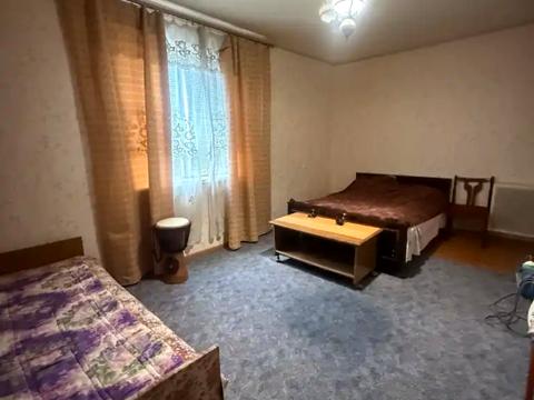 будинок за адресою Молодіжна